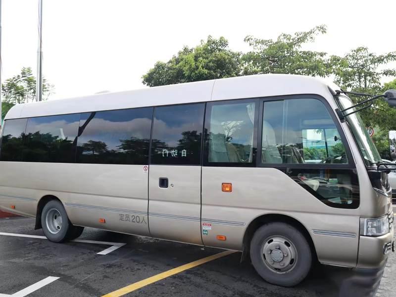 中巴包車門到門服務(wù)實現(xiàn)高效銜接！